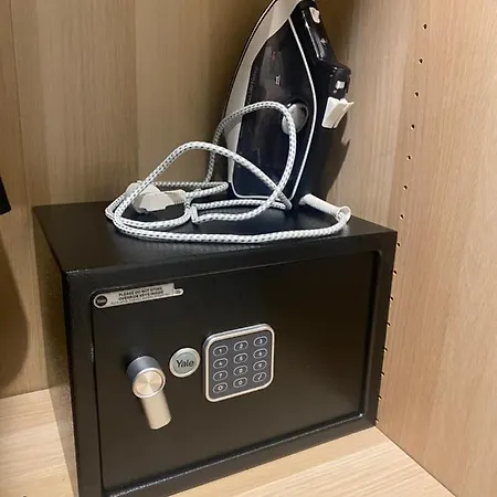 Monteoliveto 33 Pensión Nápoles