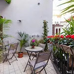 בית הארחה Monteoliveto 33 4*